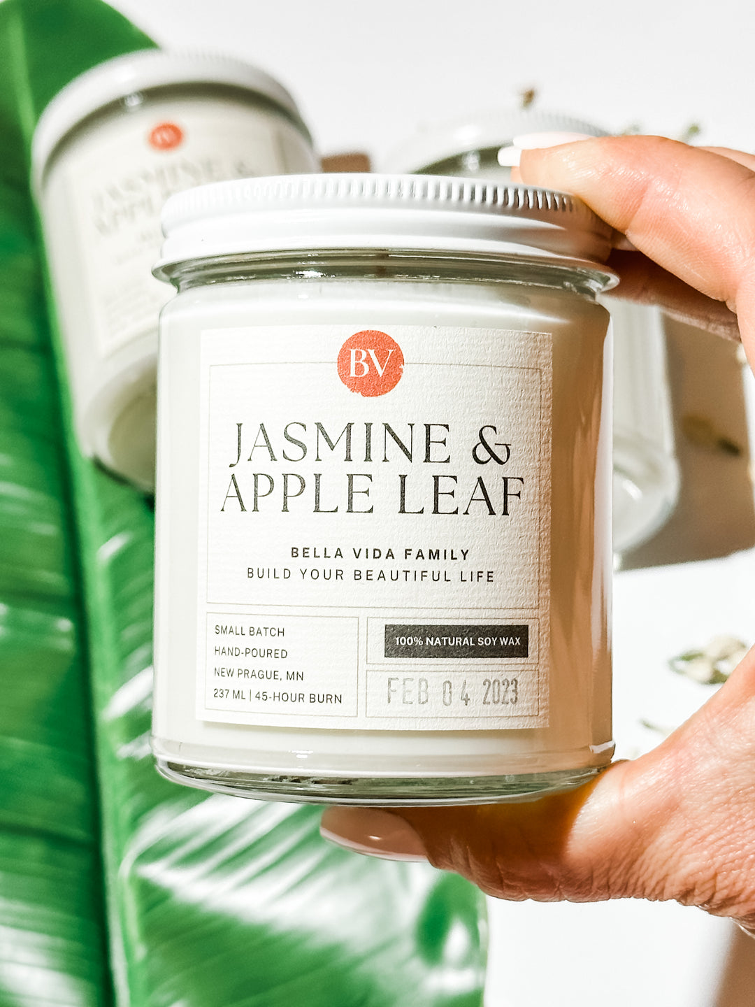 Jasmine and Apple Leaf 8oz Soy Candle